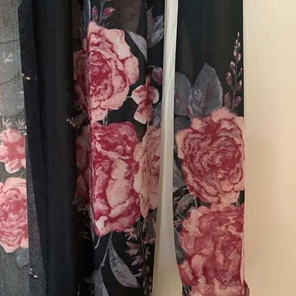 Ivy + Main Sheer Floral Duster - Picture 6 of 10